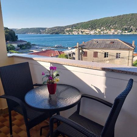 Ljubica Apartments And Rooms Supetarska Draga Εξωτερικό φωτογραφία